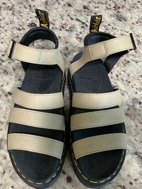 Dr Martins Sandals